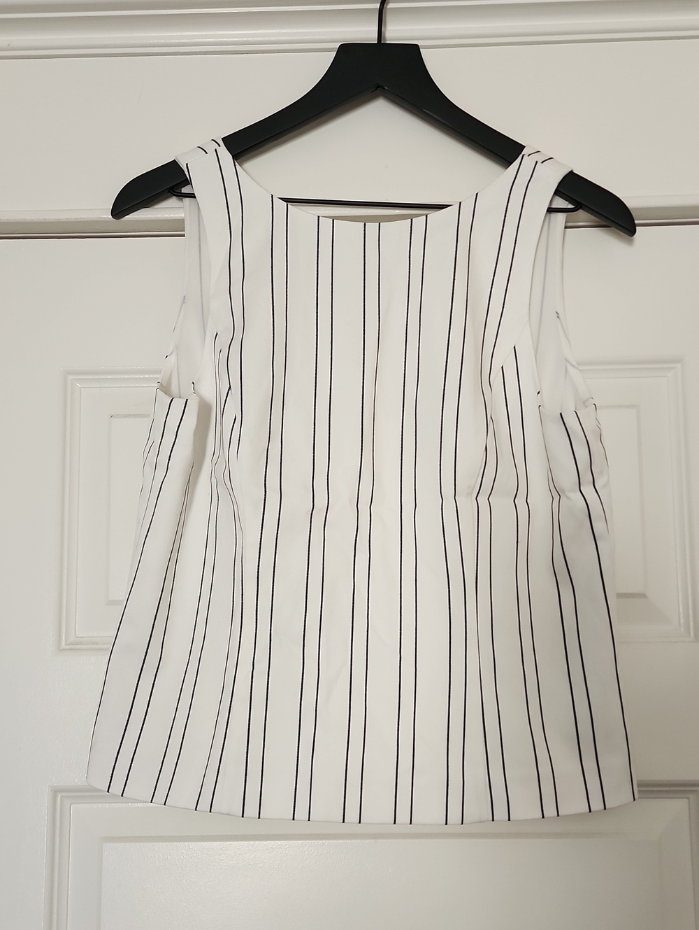 White House Black Market White Top with Black Pinstripes